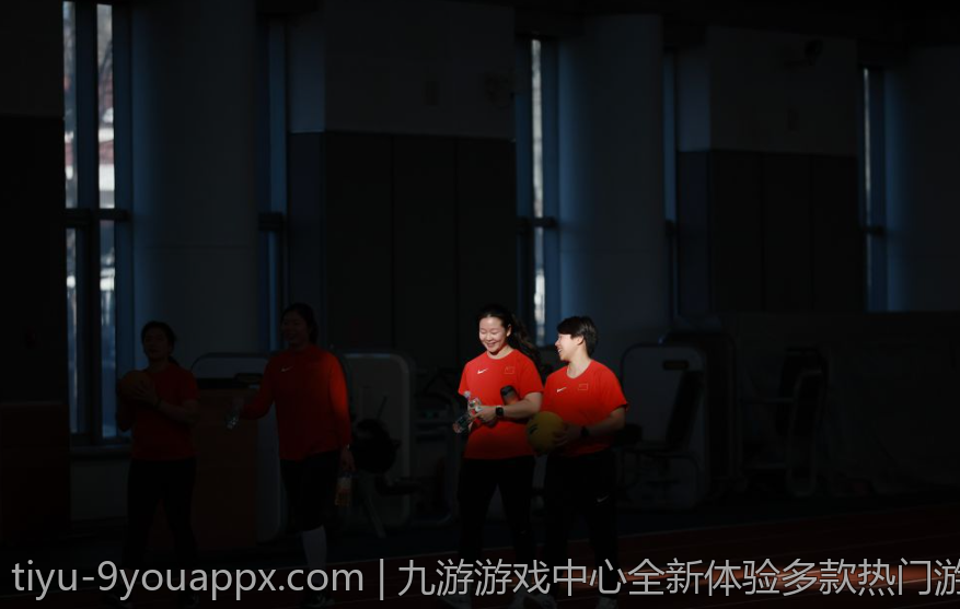 九游游戏中心全新体验多款热门游戏